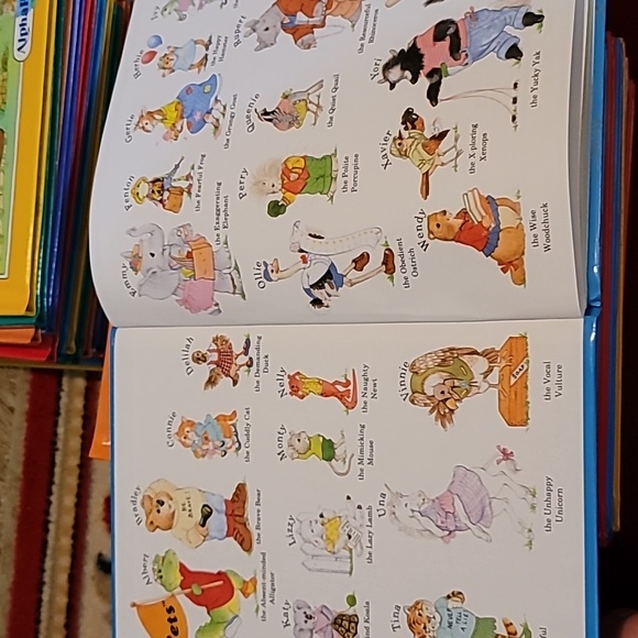 Delilah's Delightful Dream Hardcover Book from AlphaPets Series - Picture 4 of 4